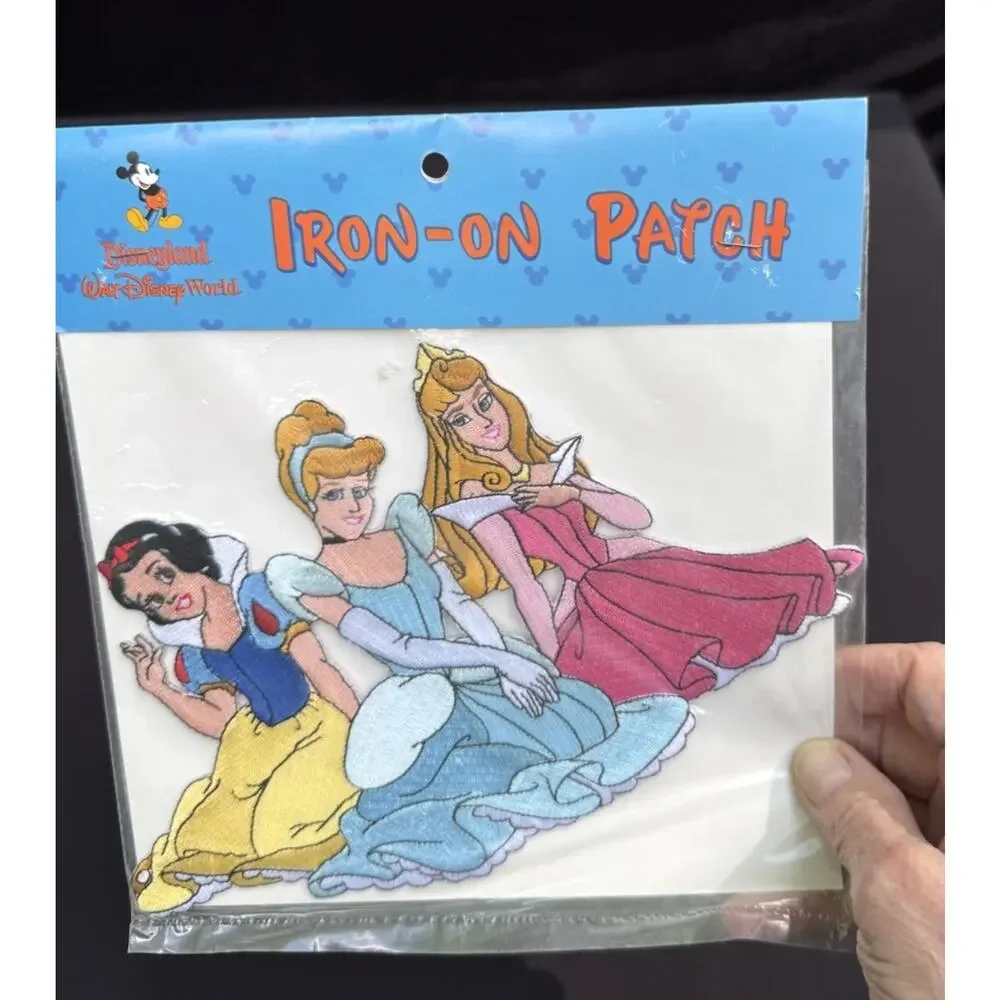Vtg Disney Store 1900’s CINDERELLA SLEEPING BEAUTY Princess Iron-On Patch New!